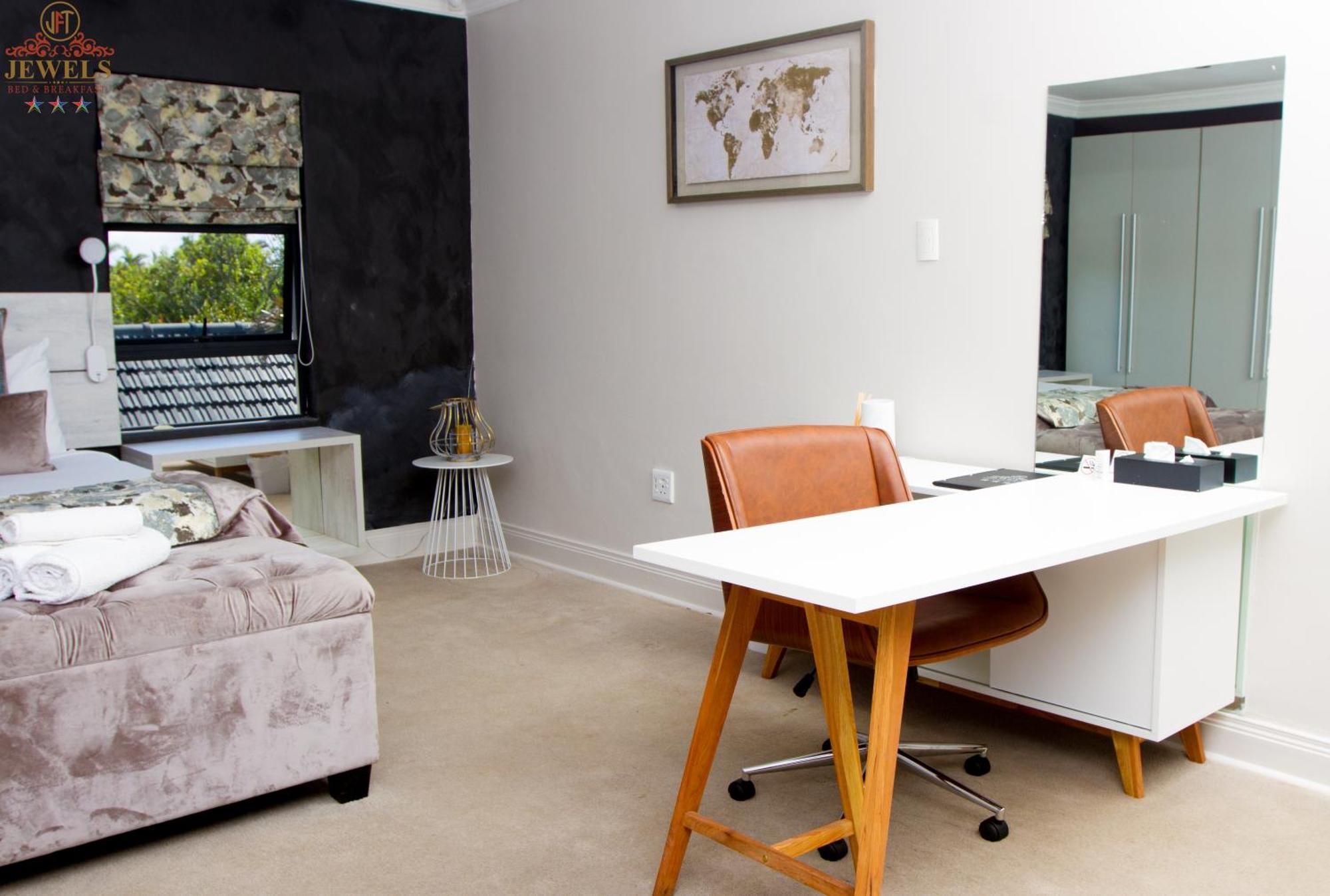 Jft Jewels Guest House East London Ngoại thất bức ảnh