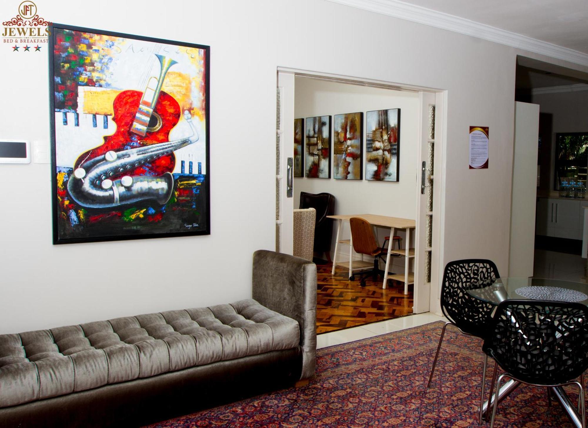 Jft Jewels Guest House East London Ngoại thất bức ảnh