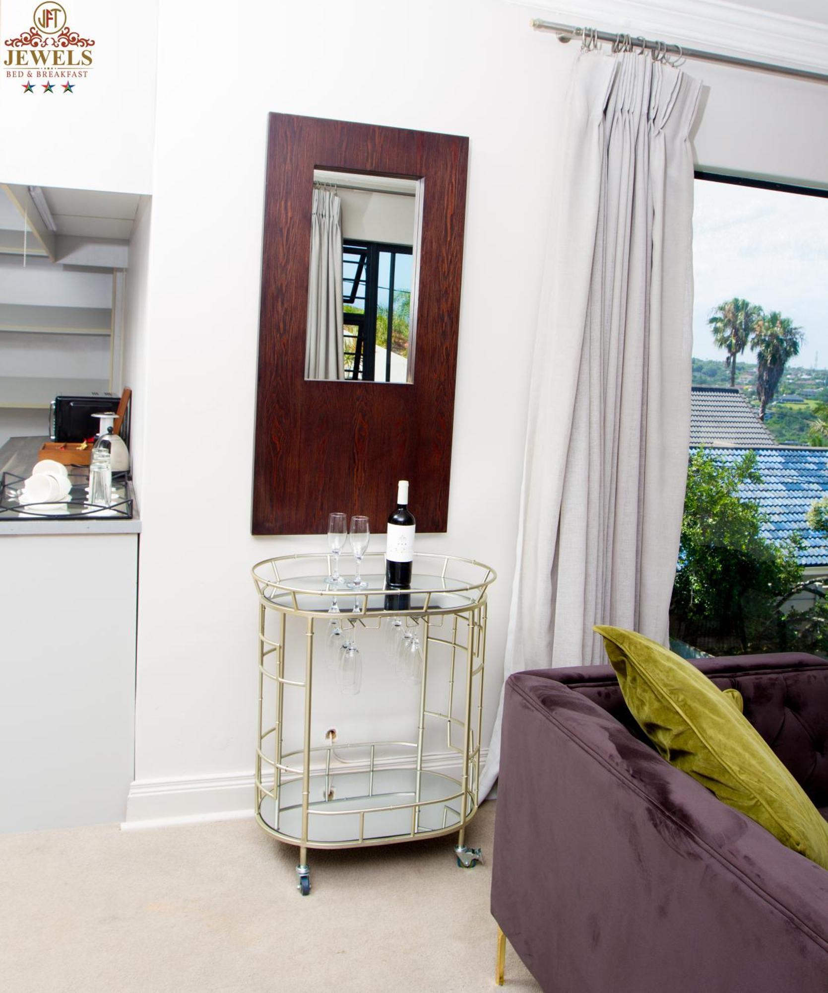 Jft Jewels Guest House East London Ngoại thất bức ảnh